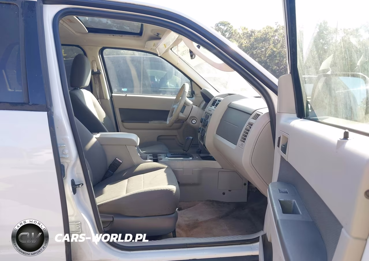 2009 Ford Escape Xlt VIN:1FMCU03G59KA43935 - 5