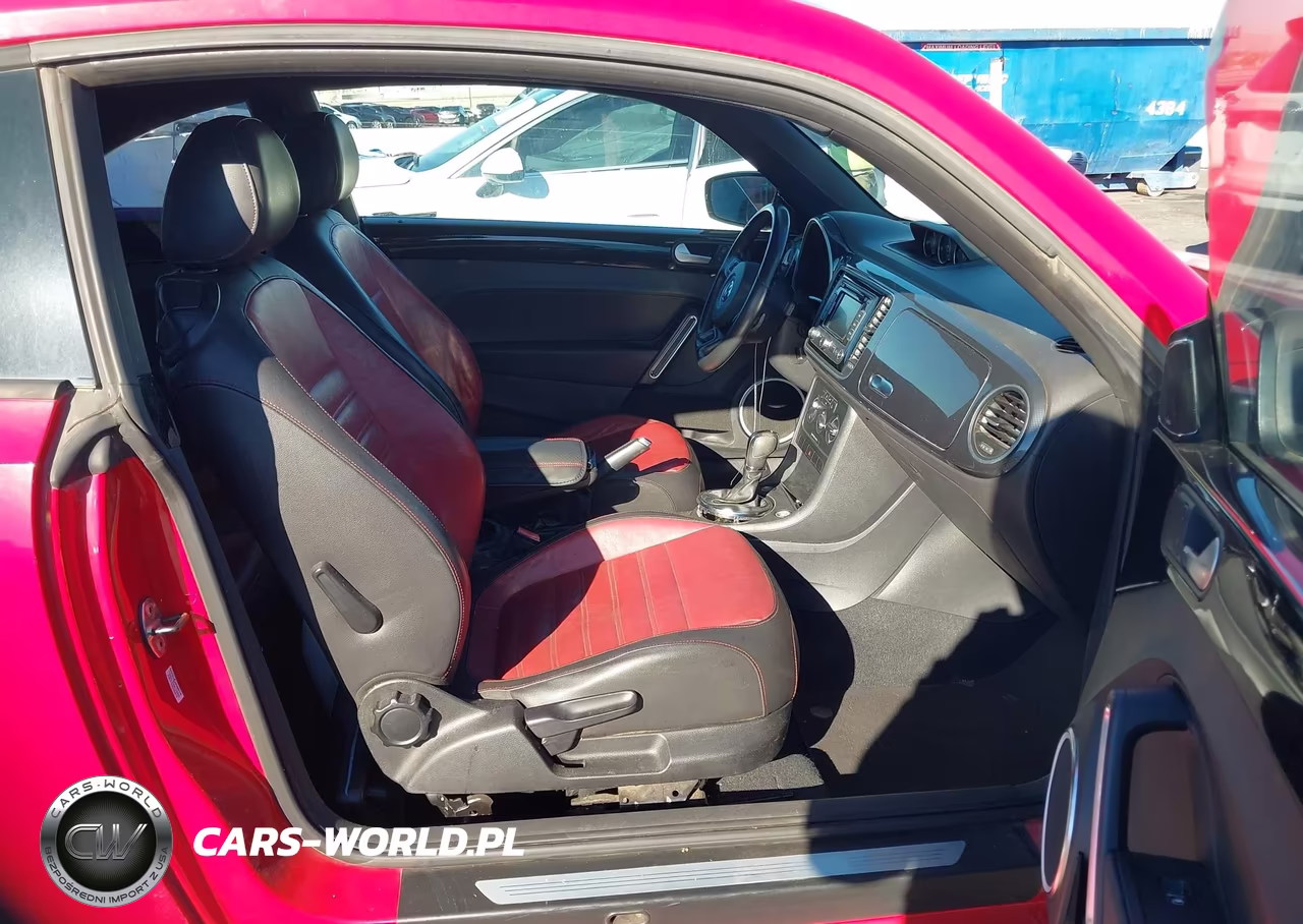 2013 Volkswagen Beetle 2.0T Turbo VIN:3VWVA7AT3DM607384 - 5
