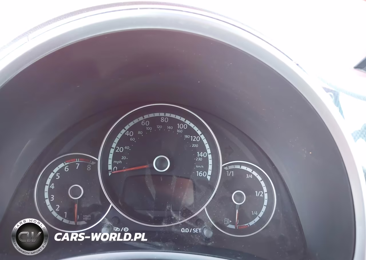 2013 Volkswagen Beetle 2.0T Turbo VIN:3VWVA7AT3DM607384 - 7