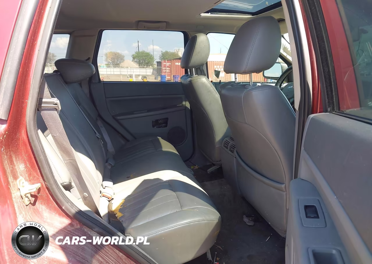 2007 Jeep Grand Cherokee Laredo VIN:1J8GS48KX7C502604 - 8