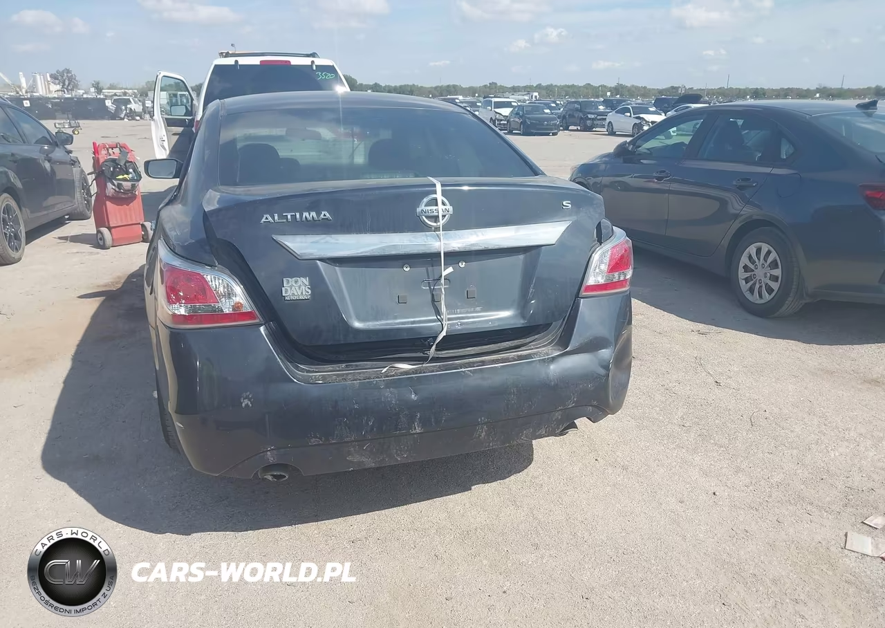 2015 Nissan Altima 2.5 S VIN:1N4AL3AP2FN392568 - 12