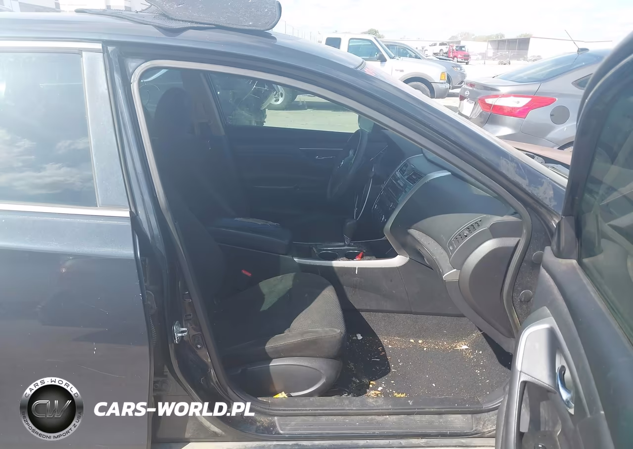 2015 Nissan Altima 2.5 S VIN:1N4AL3AP2FN392568 - 5