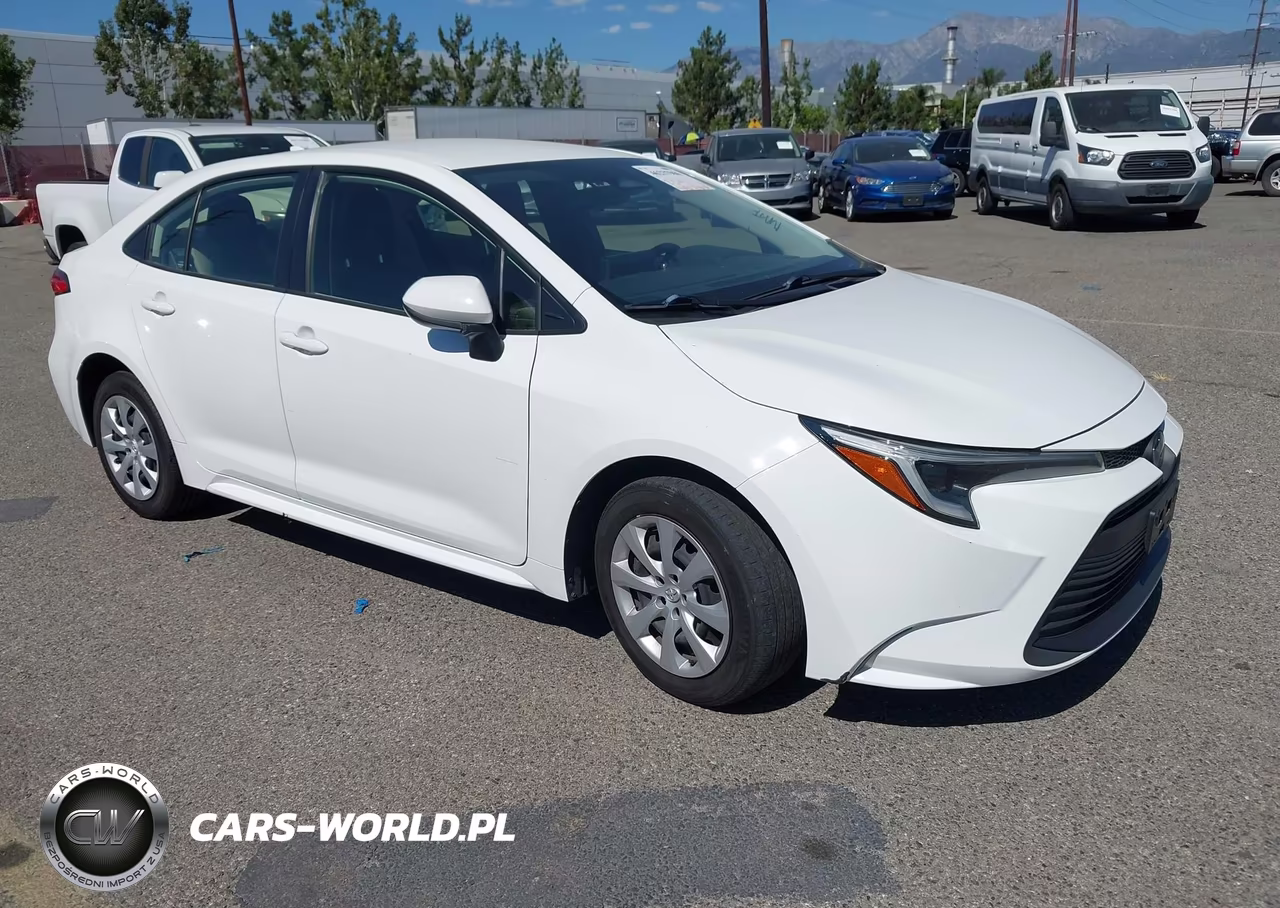 2024 Toyota Corolla Hybrid Le – zdjęcie 1 z 17