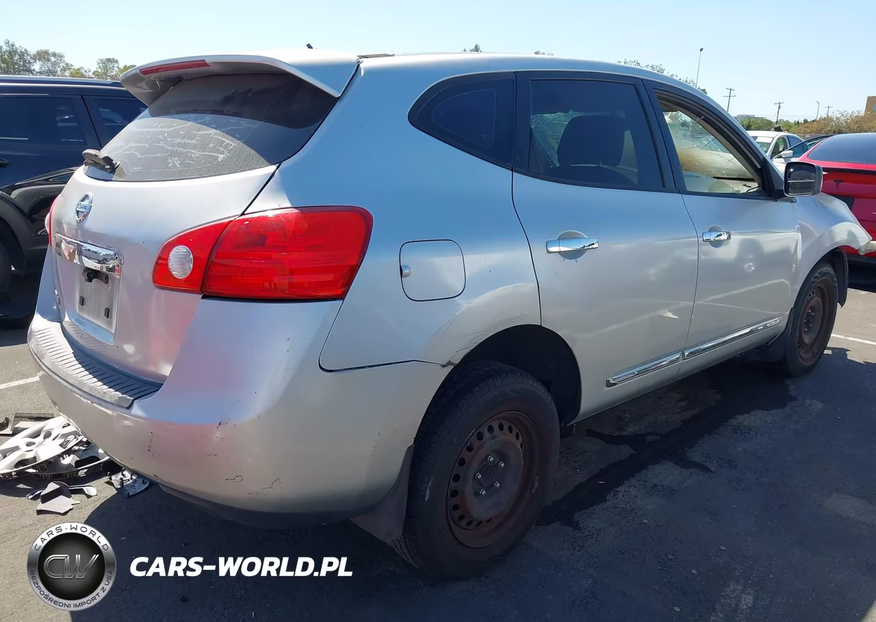 2011 Nissan Rogue S VIN:JN8AS5MT5BW560617 - 4
