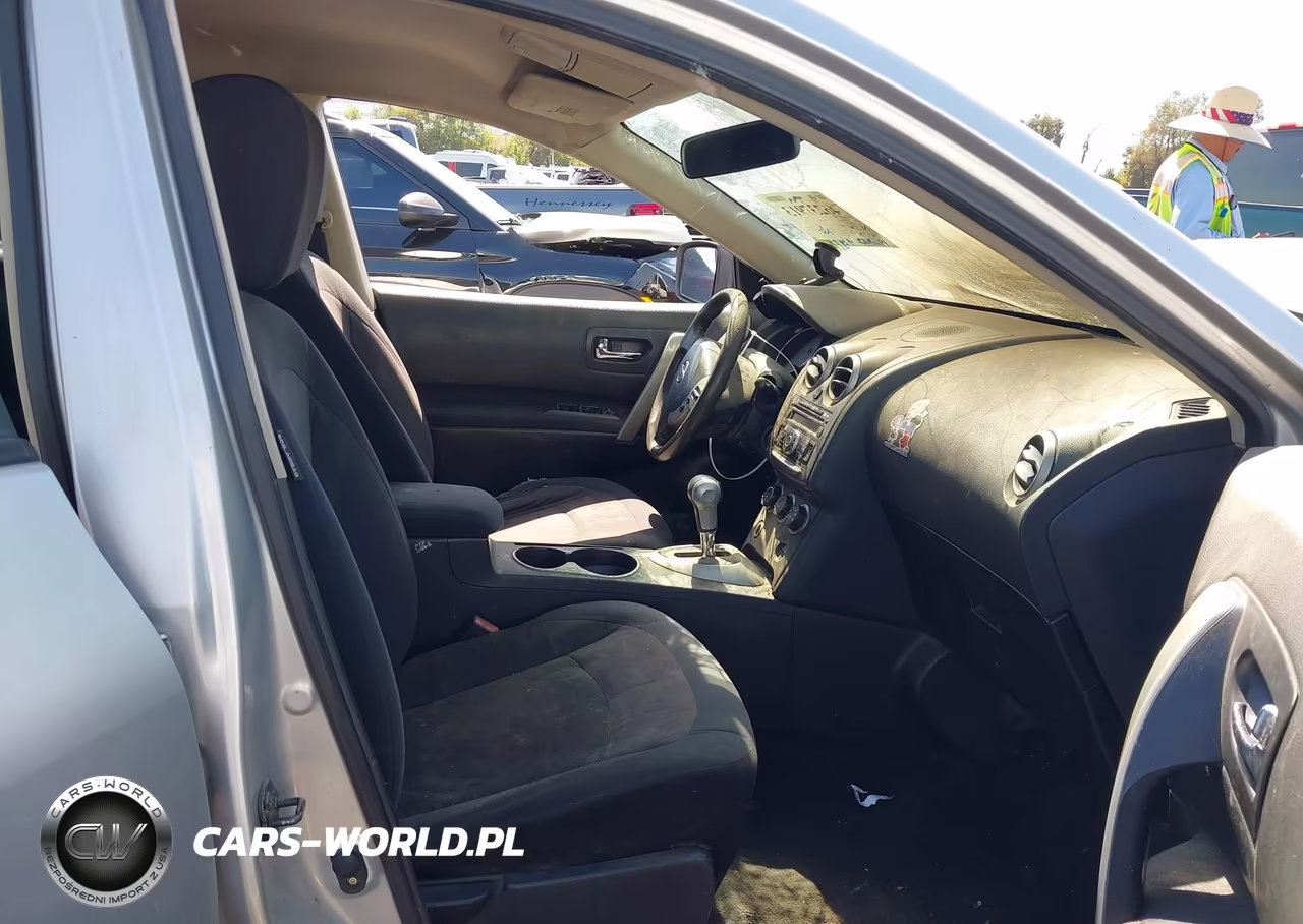 2011 Nissan Rogue S VIN:JN8AS5MT5BW560617 - 5