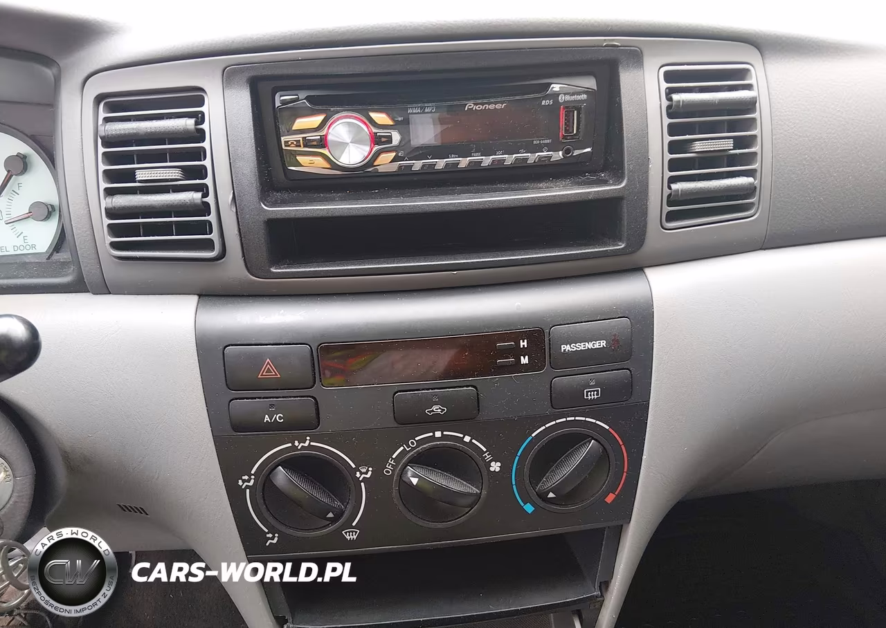2004 Toyota Corolla Le VIN:2T1BR32E04C303610 - 12