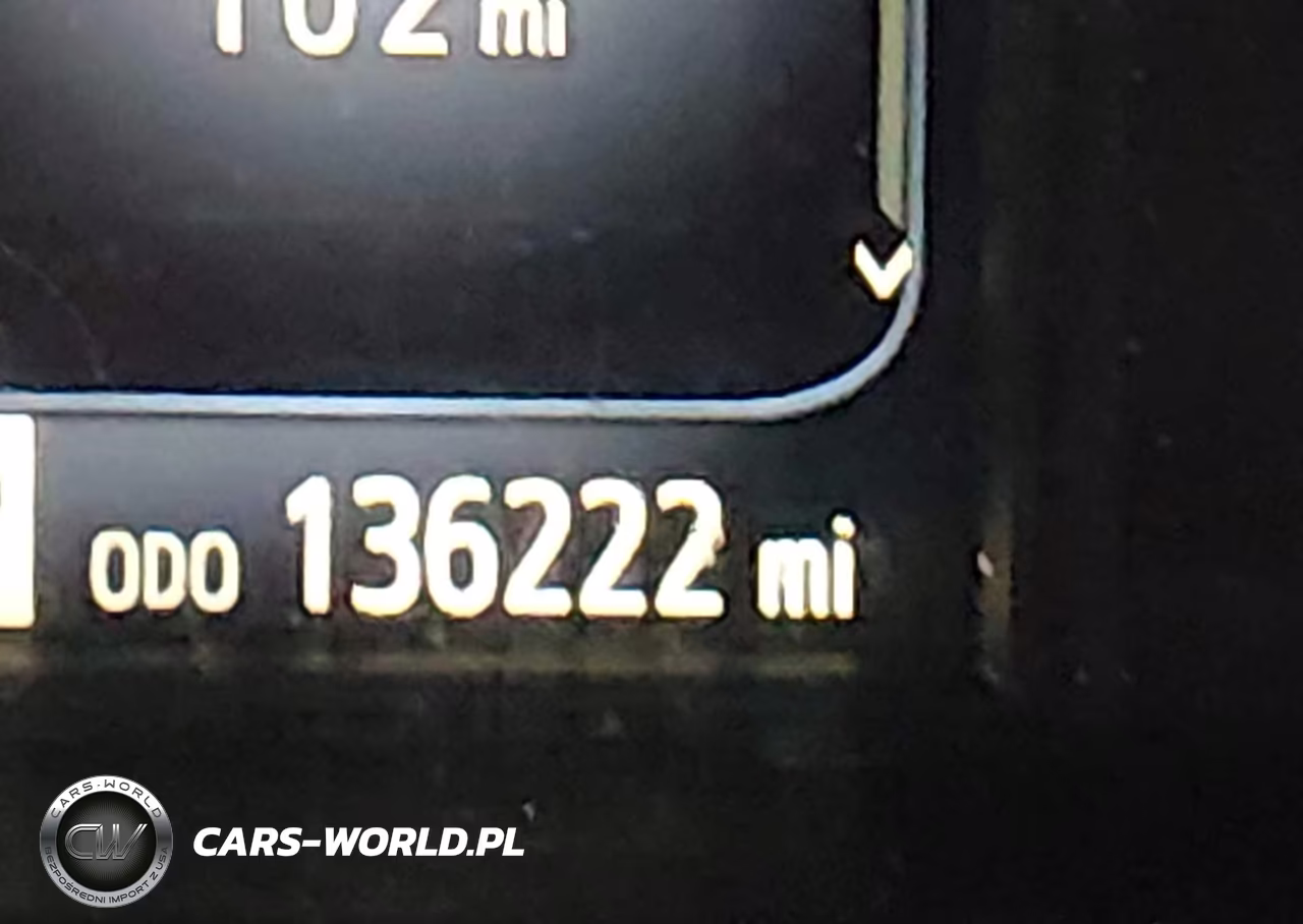 2017 Toyota Camry Le VIN:4T1BF1FK9HU744802 - 16