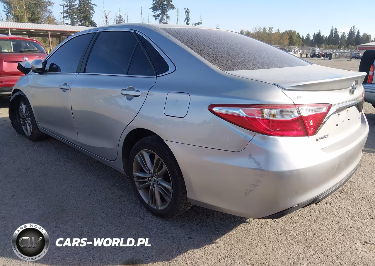 2017 Toyota Camry Le VIN:4T1BF1FK9HU744802 - 3