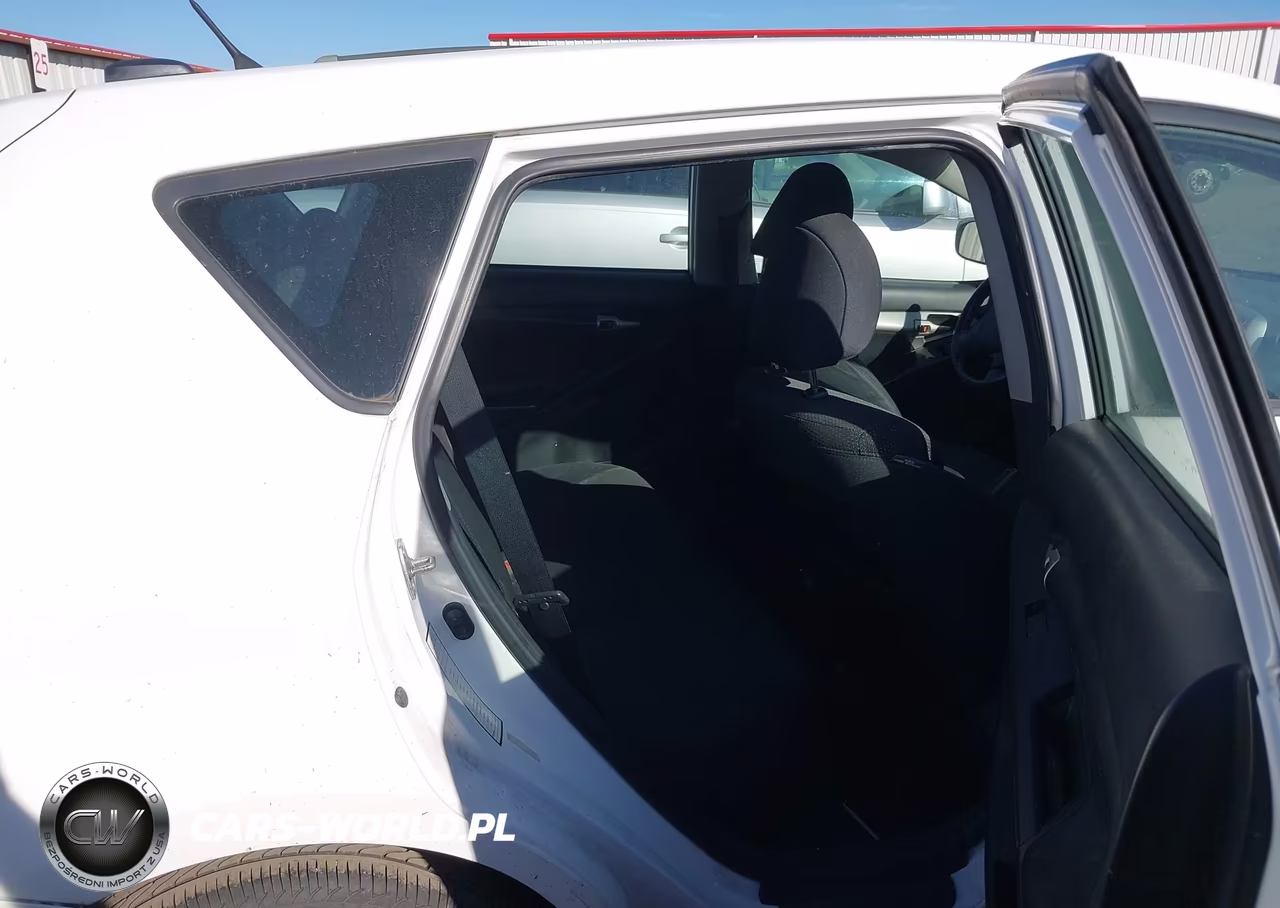 2010 Pontiac Vibe VIN:5Y2SP6E8XAZ420576 - 8