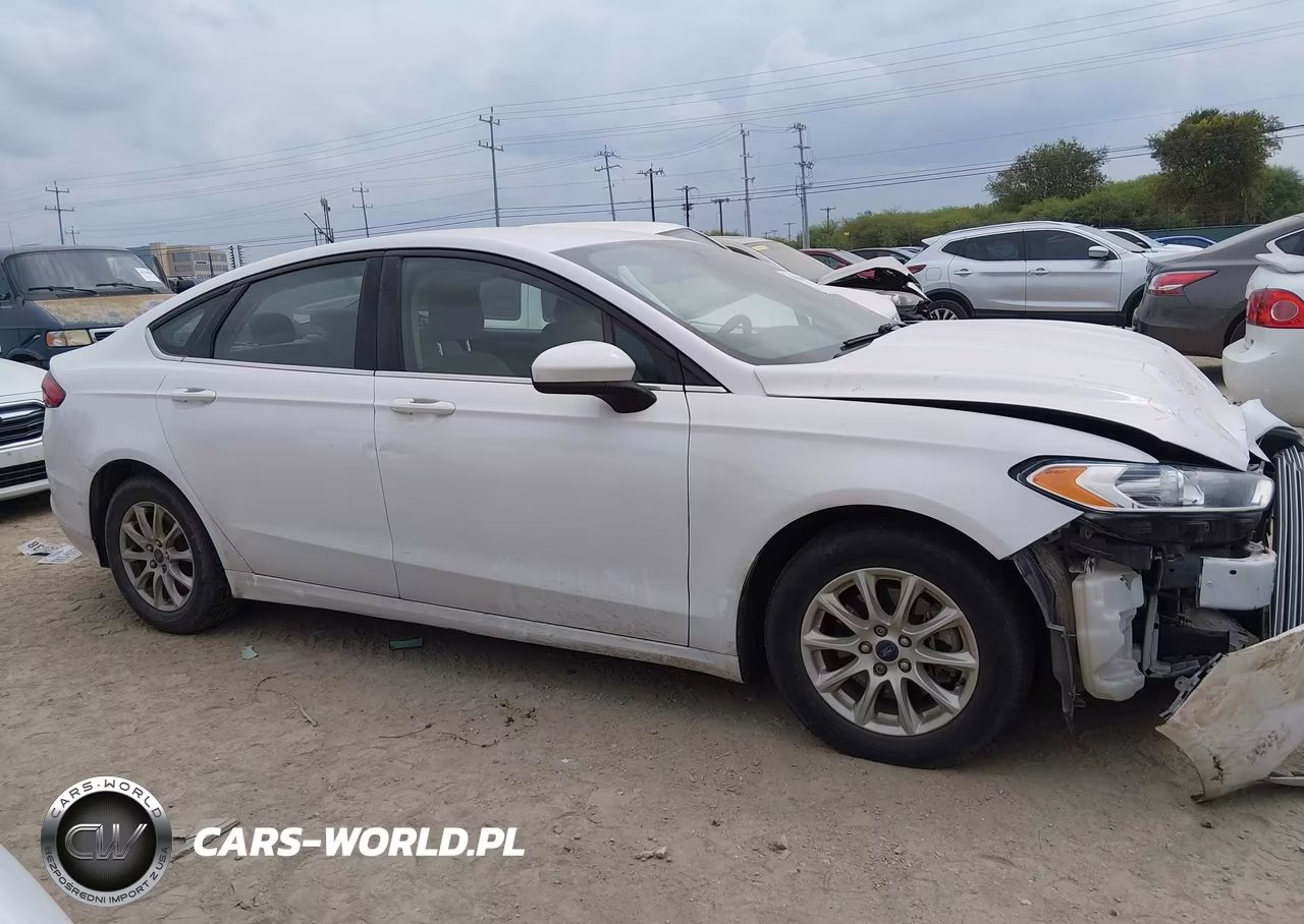2017 Ford Fusion S VIN:3FA6P0G70HR383190 - 13