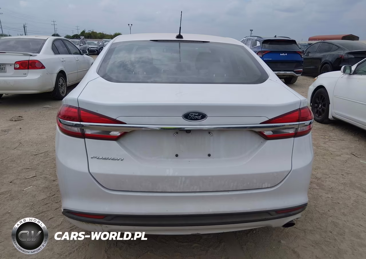 2017 Ford Fusion S VIN:3FA6P0G70HR383190 - 16