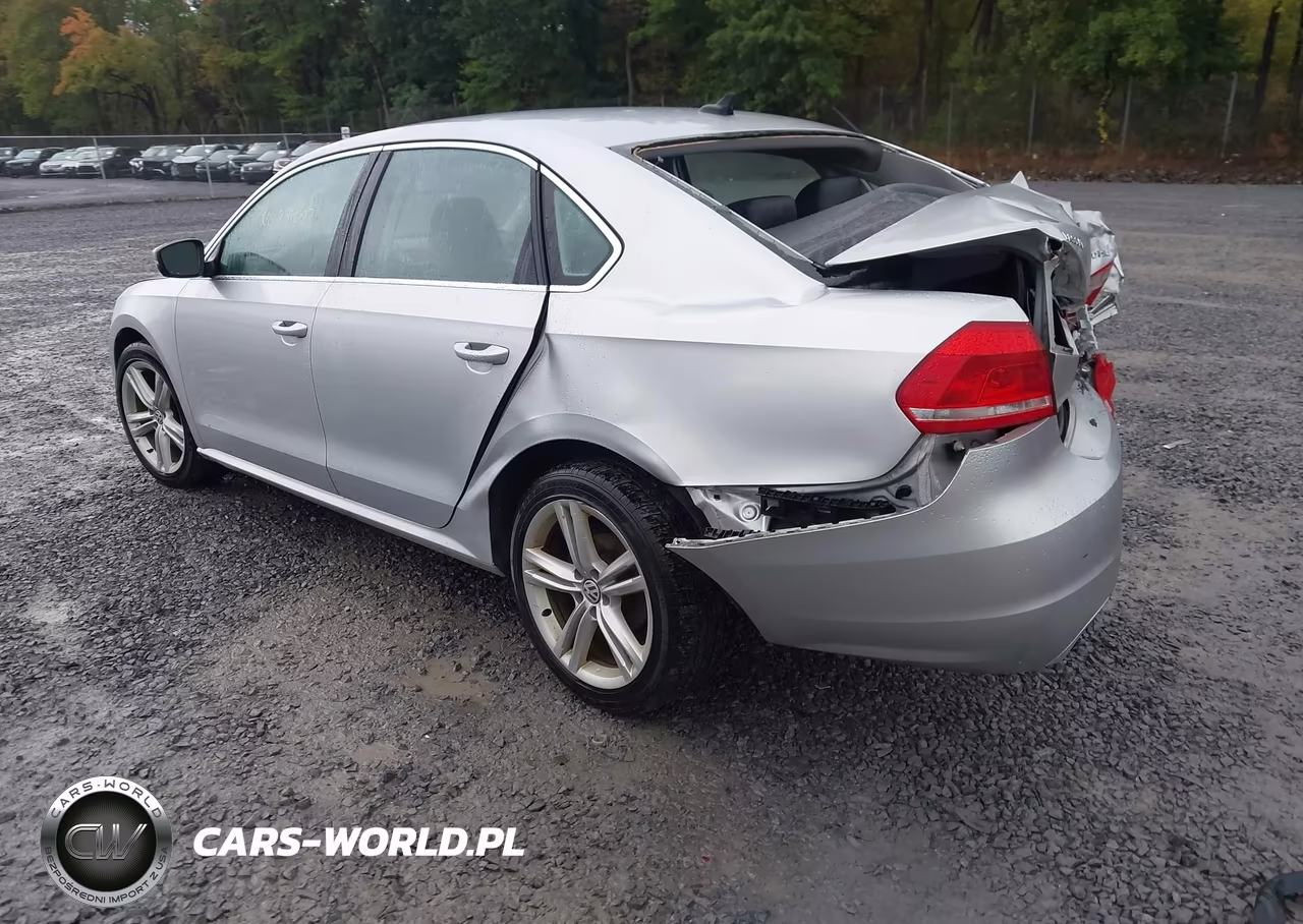 2014 Volkswagen Passat 2.0L Tdi Se VIN:1VWBN7A35EC108449 - 3