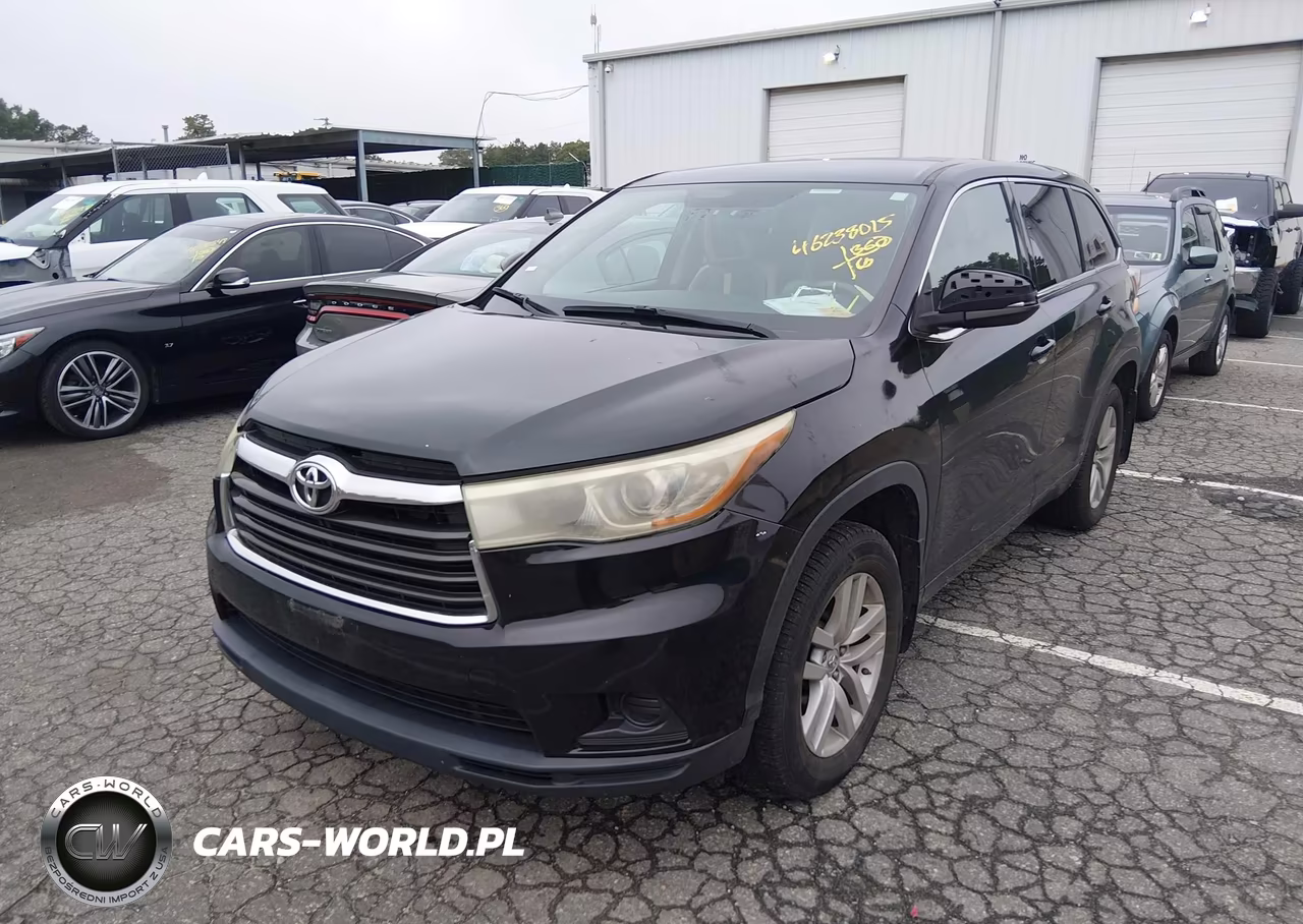 2015 Toyota Highlander Le V6 VIN:5TDBKRFH0FS077980 - 2