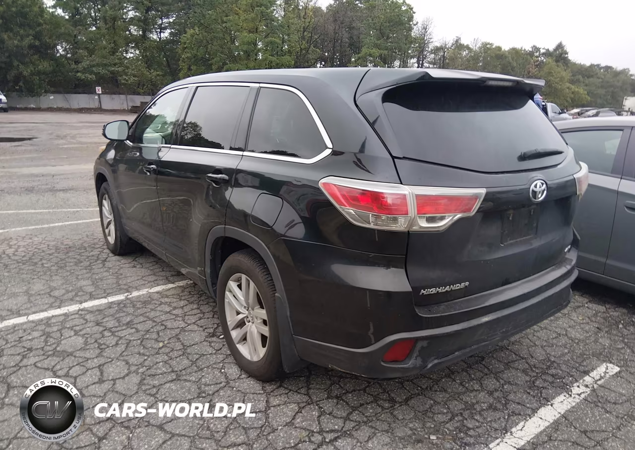 2015 Toyota Highlander Le V6 VIN:5TDBKRFH0FS077980 - 3