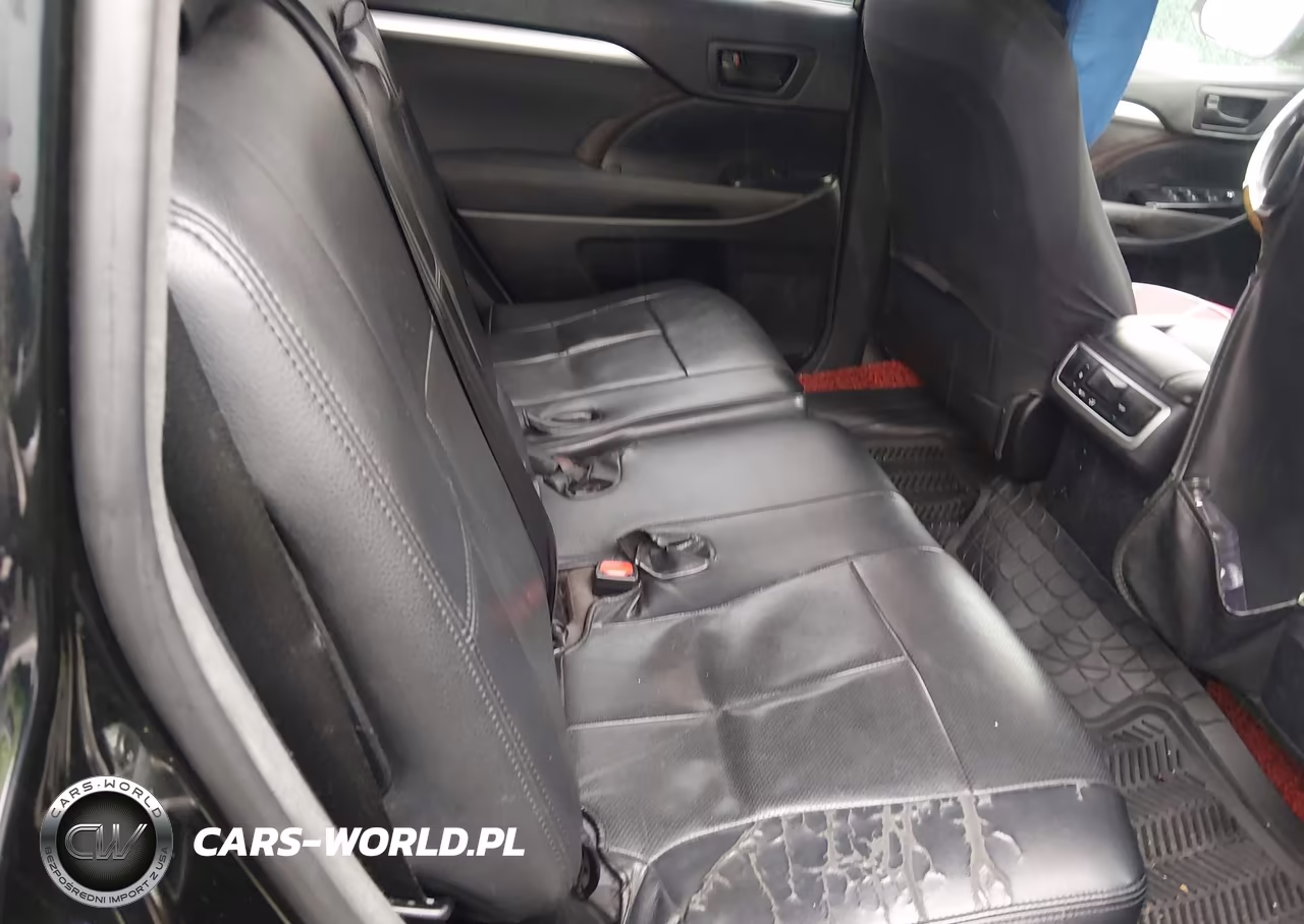 2015 Toyota Highlander Le V6 VIN:5TDBKRFH0FS077980 - 8