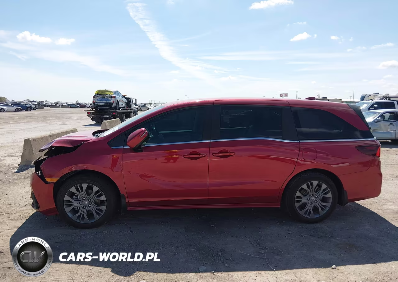 2025 Honda Odyssey Touring VIN:5FNRL6H80SB017557 - 14