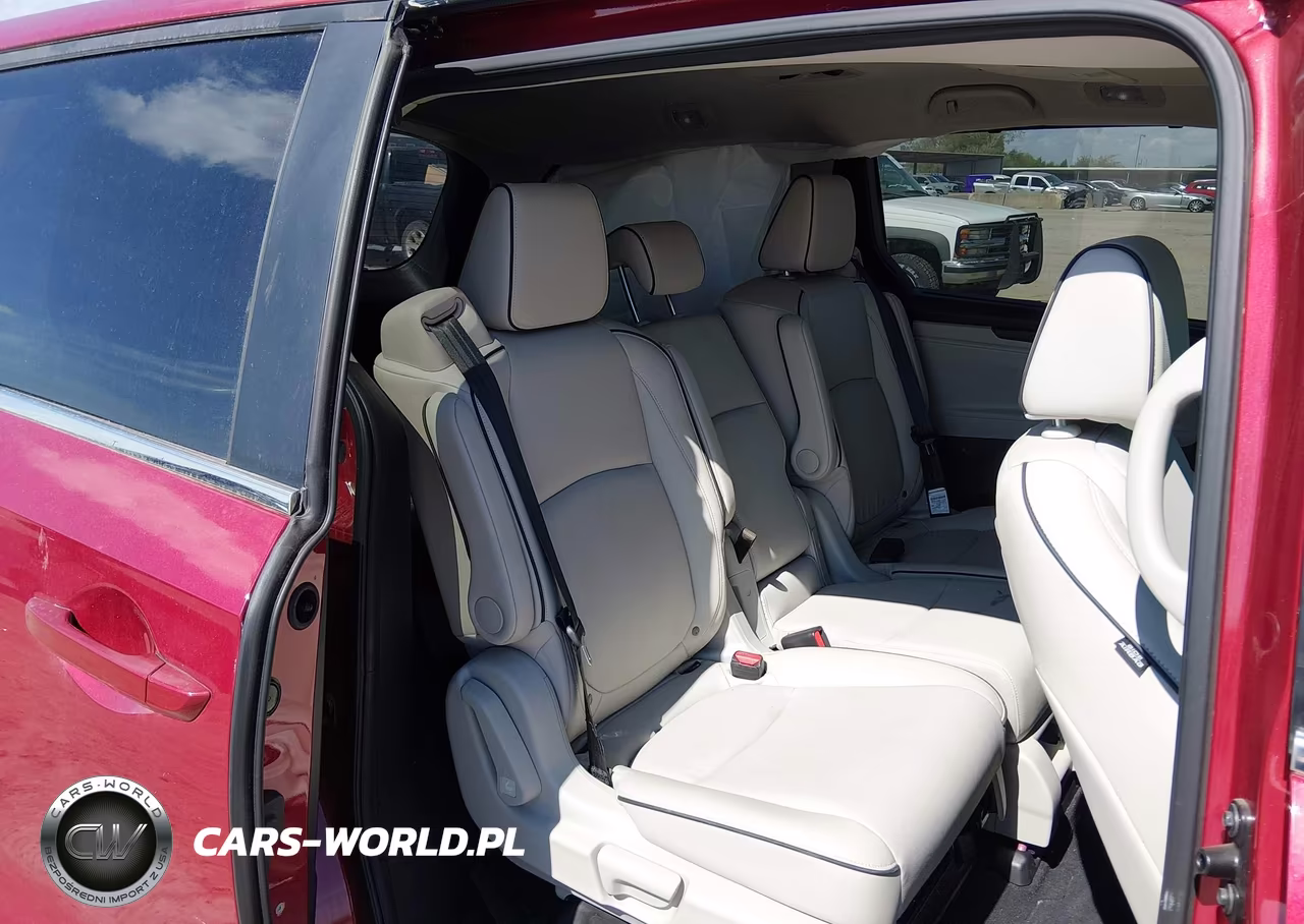 2025 Honda Odyssey Touring VIN:5FNRL6H80SB017557 - 8