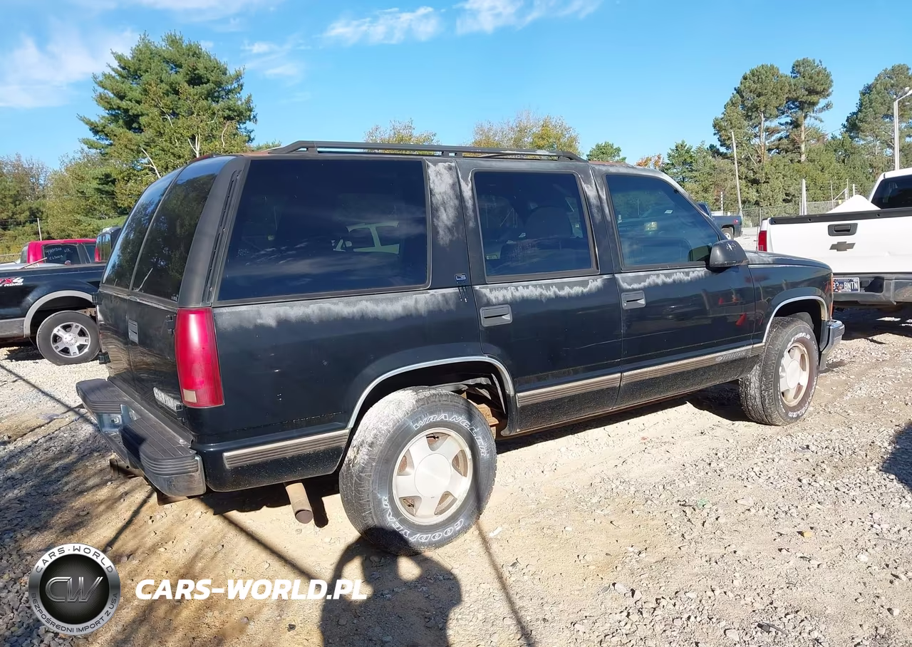 1999 Chevrolet Tahoe Ls VIN:1GNEK13R1XJ571489 - 4