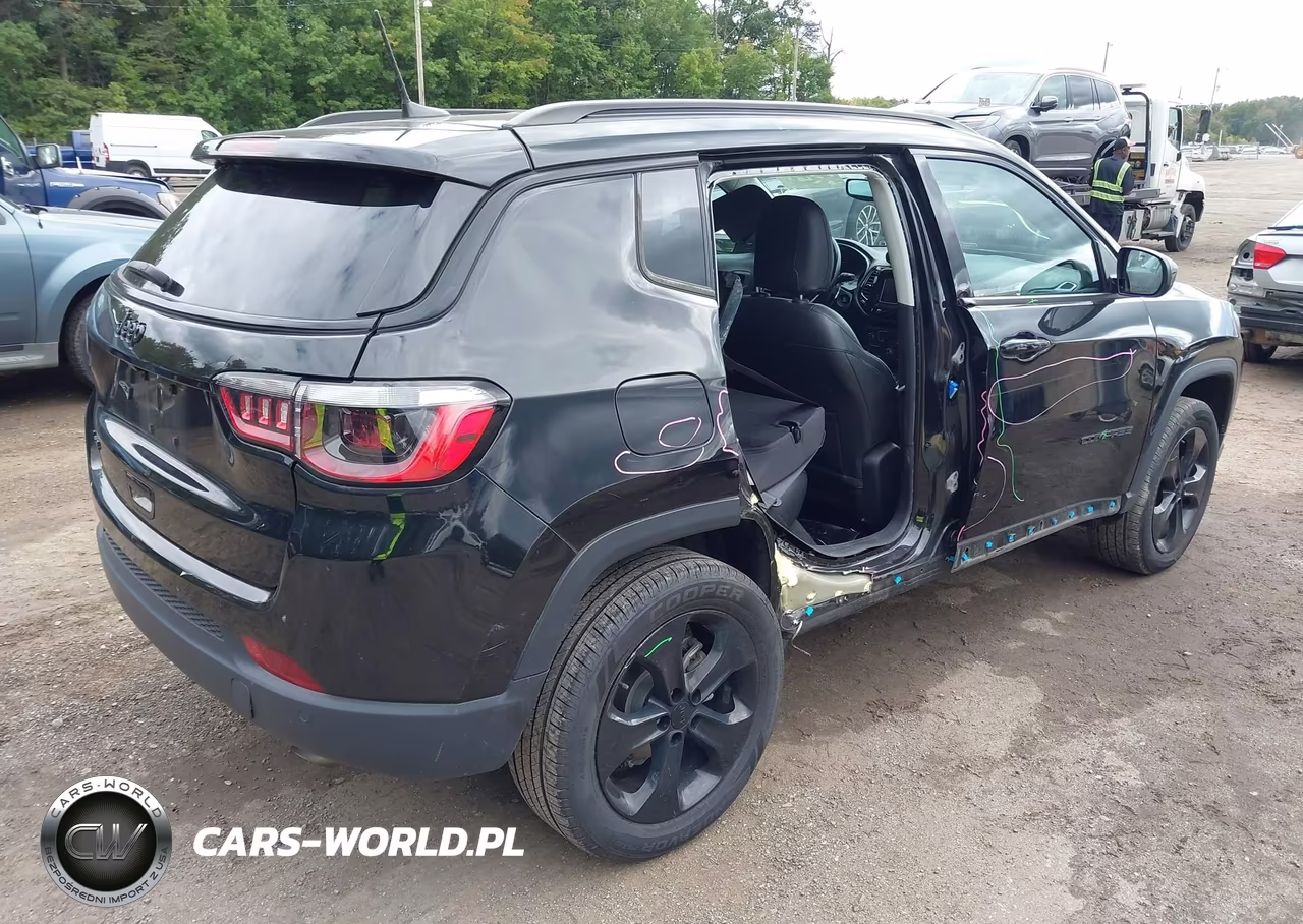 2021 Jeep Compass Altitude 4X4 VIN:3C4NJDBB9MT517797 - 4