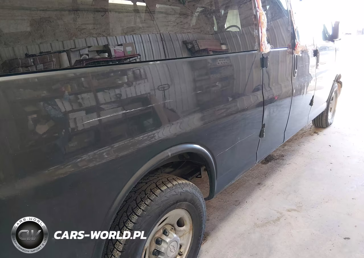 2017 Chevrolet Express 3500 Lt VIN:1GAZGPFF2H1101899 - 14