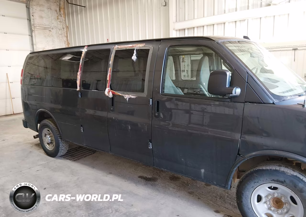 2017 Chevrolet Express 3500 Lt VIN:1GAZGPFF2H1101899 - 19