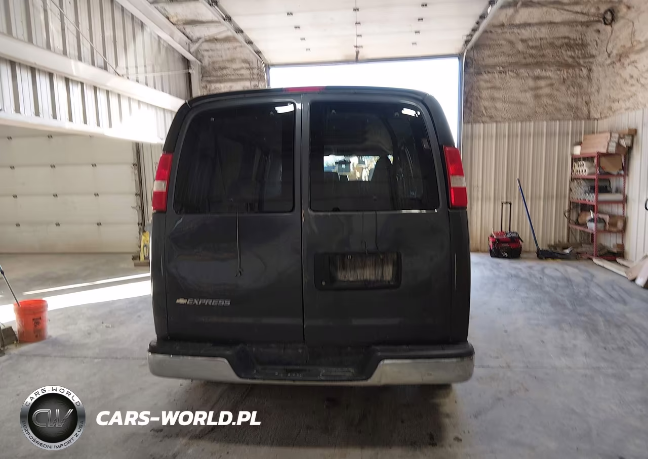 2017 Chevrolet Express 3500 Lt VIN:1GAZGPFF2H1101899 - 22