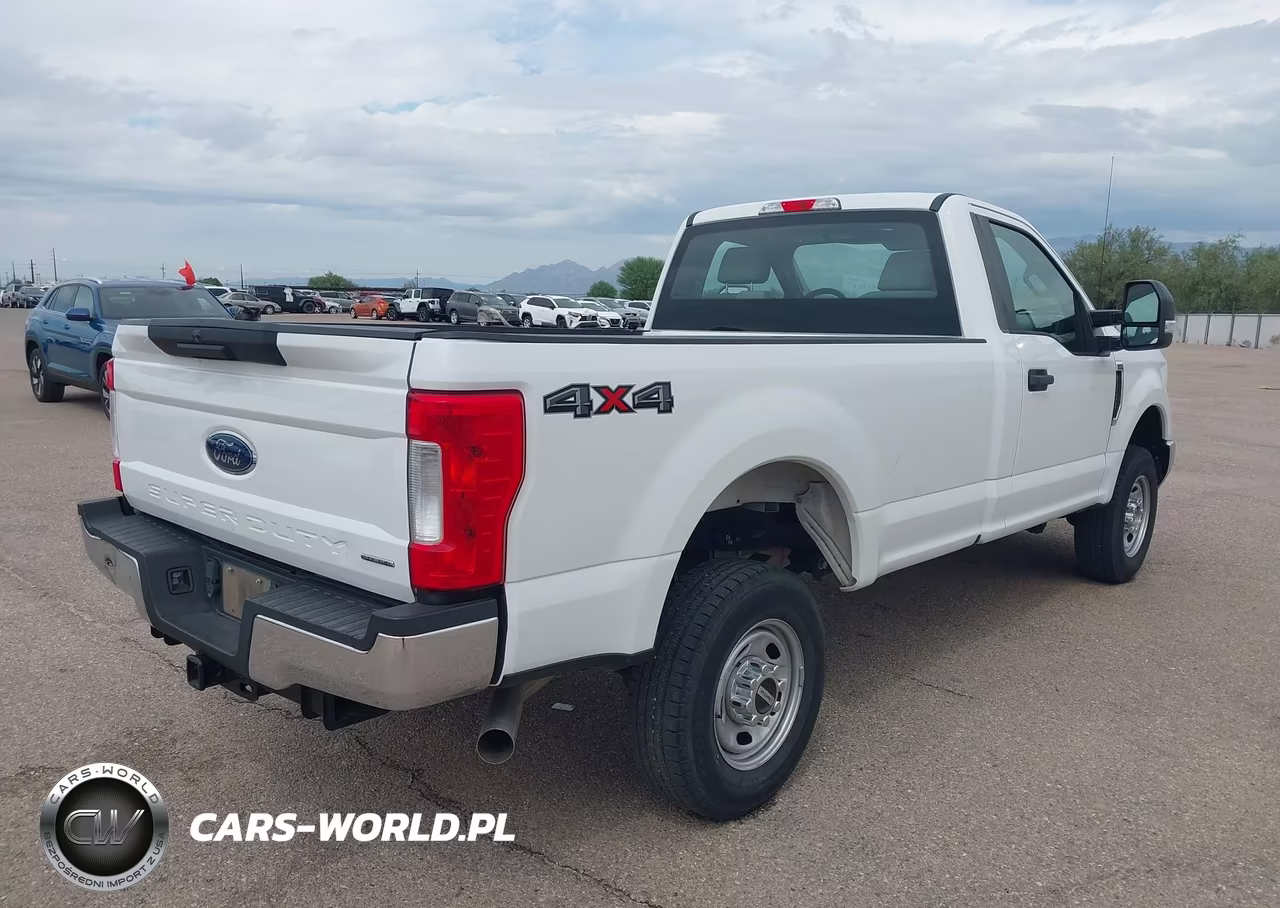2018 Ford F-350 Xl VIN:1FTRF3B65JEC48709 - 4