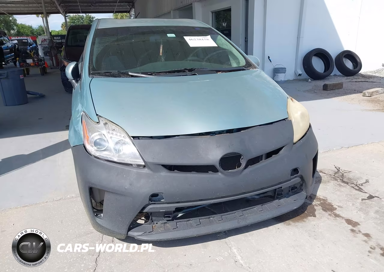 2013 Toyota Prius Two VIN:JTDKN3DU6D1724686 - 12