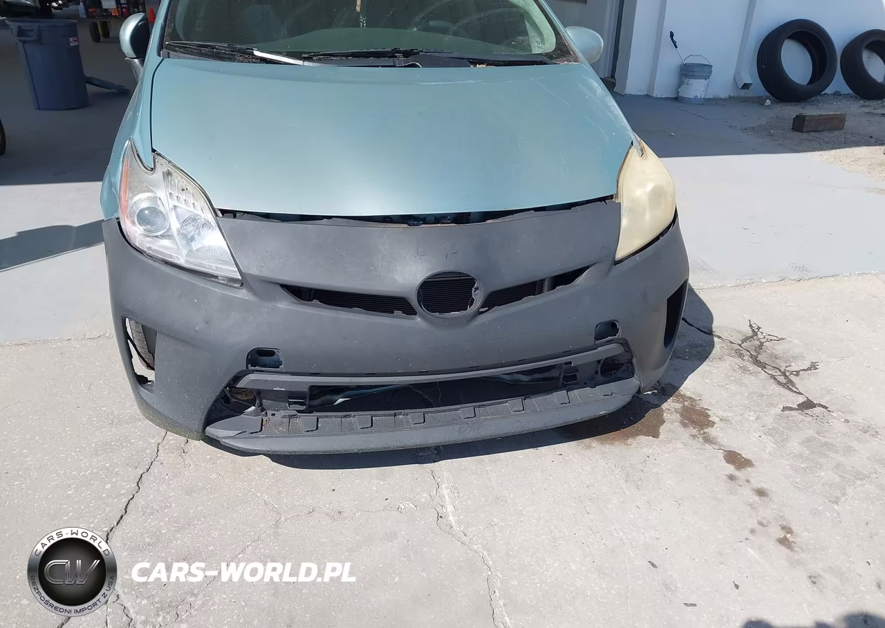 2013 Toyota Prius Two VIN:JTDKN3DU6D1724686 - 6