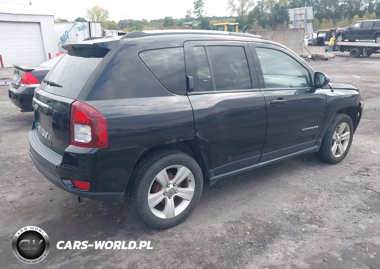 2016 Jeep Compass Sport VIN:1C4NJCBA4GD705364 - 4