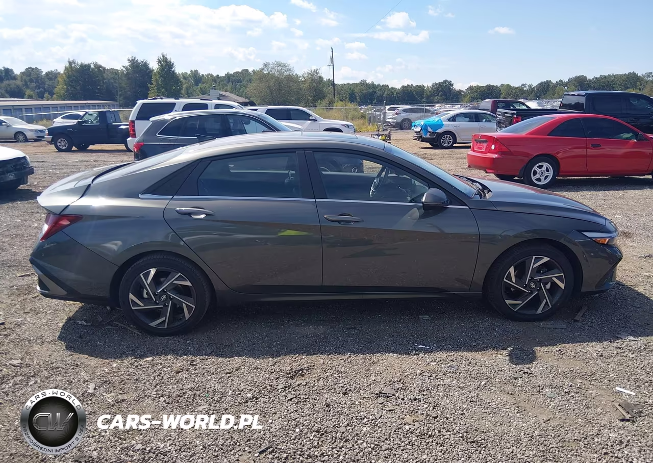 2025 Hyundai Elantra Hybrid Limited VIN:KMHLN4DJ8SU147537 - 13