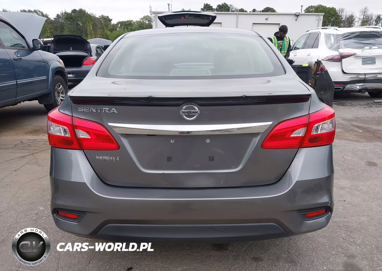 2018 Nissan Sentra S VIN:3N1AB7AP8JY233752 - 17