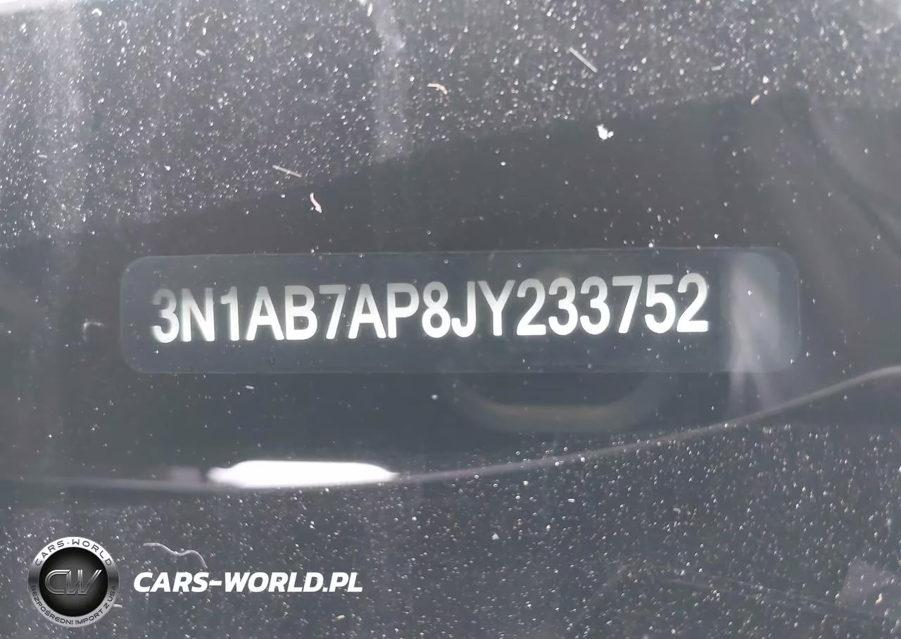 2018 Nissan Sentra S VIN:3N1AB7AP8JY233752 - 18