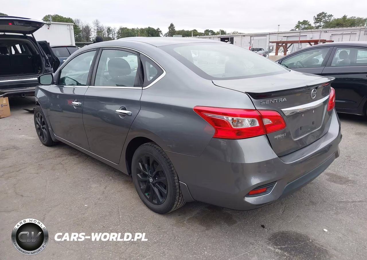 2018 Nissan Sentra S VIN:3N1AB7AP8JY233752 - 3