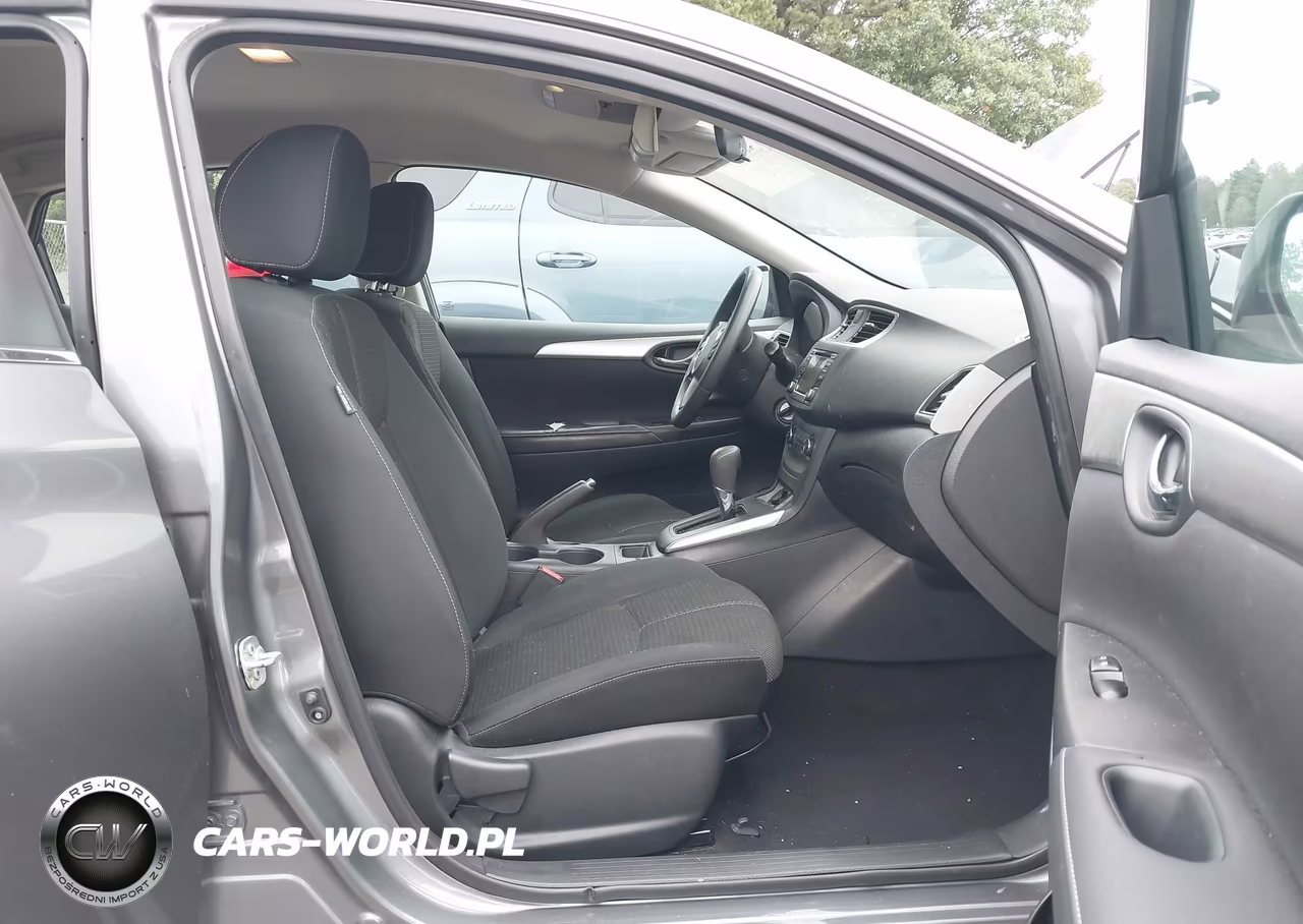 2018 Nissan Sentra S VIN:3N1AB7AP8JY233752 - 5