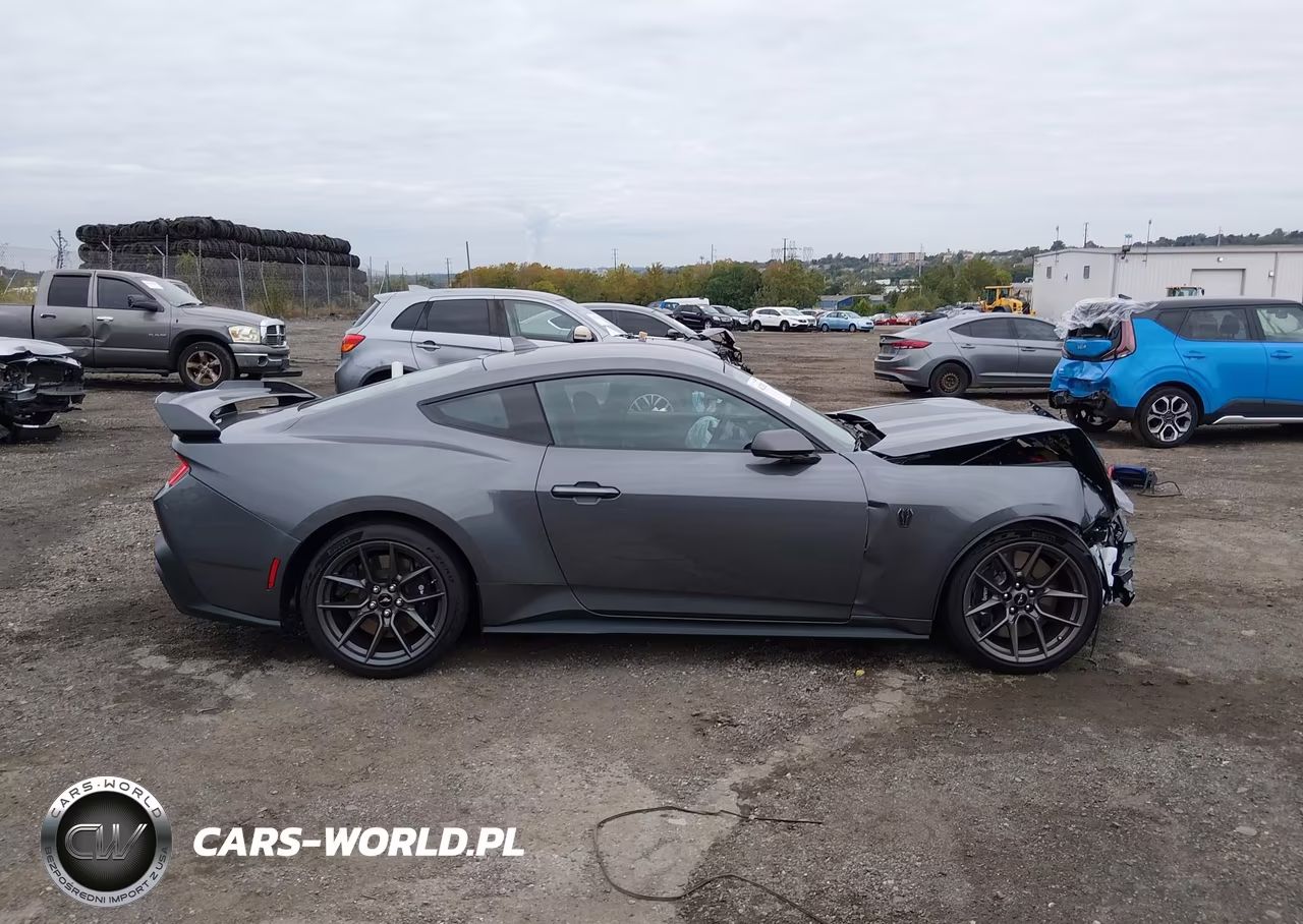 2026 Ford Mustang Dark Horse Fastback VIN:1FA6P8R02T5503825 - 13