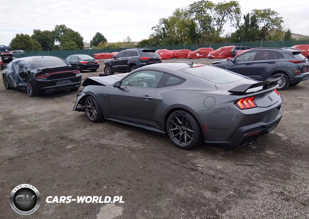 2026 Ford Mustang Dark Horse Fastback VIN:1FA6P8R02T5503825 - 3