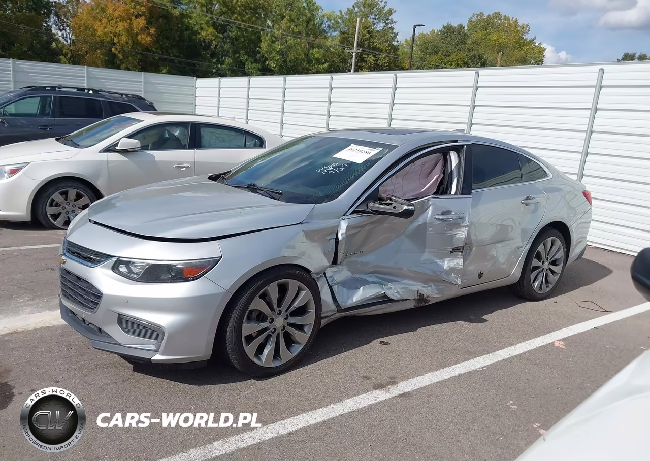 2018 Chevrolet Malibu Premier VIN:1G1ZE5SX7JF101575 - 14