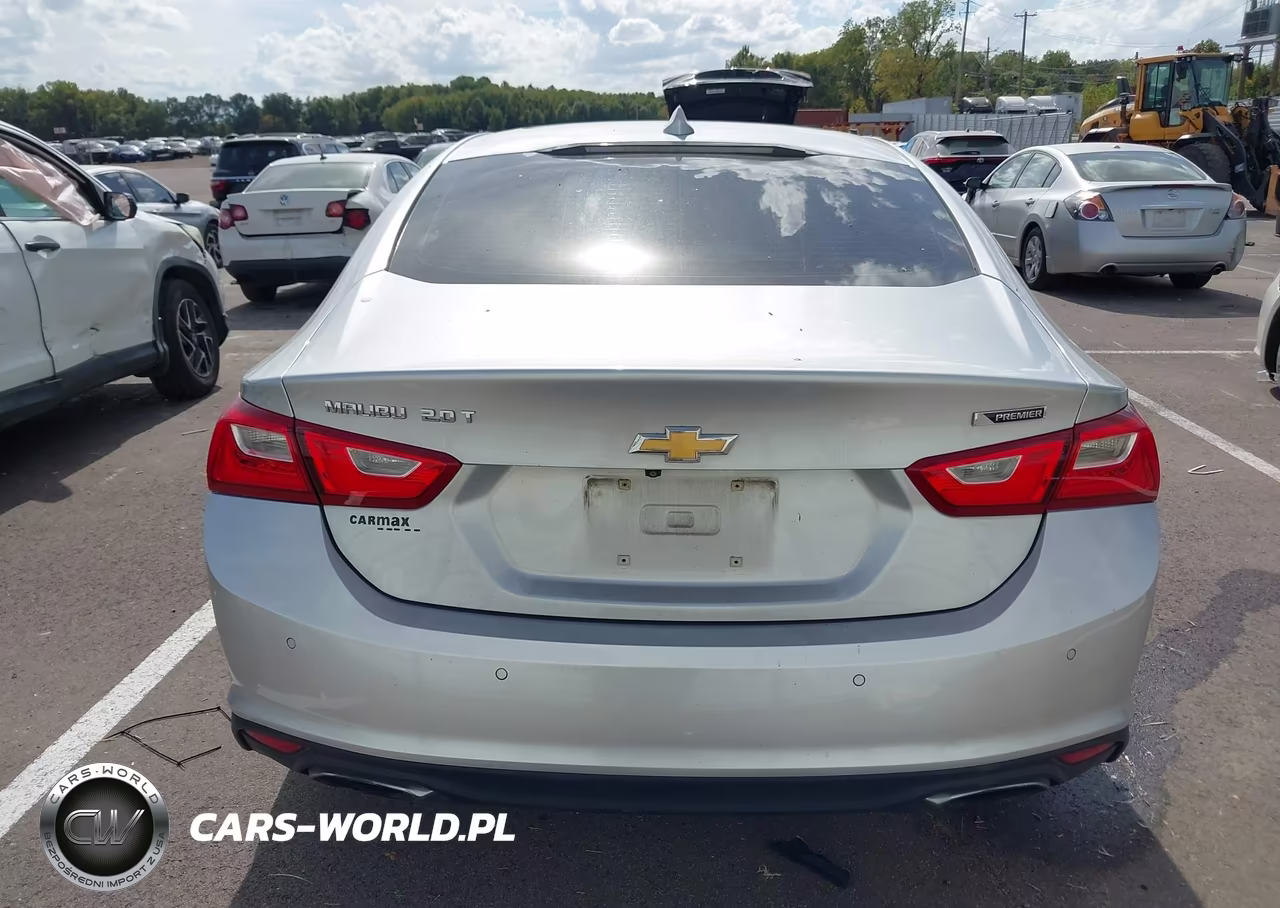 2018 Chevrolet Malibu Premier VIN:1G1ZE5SX7JF101575 - 16