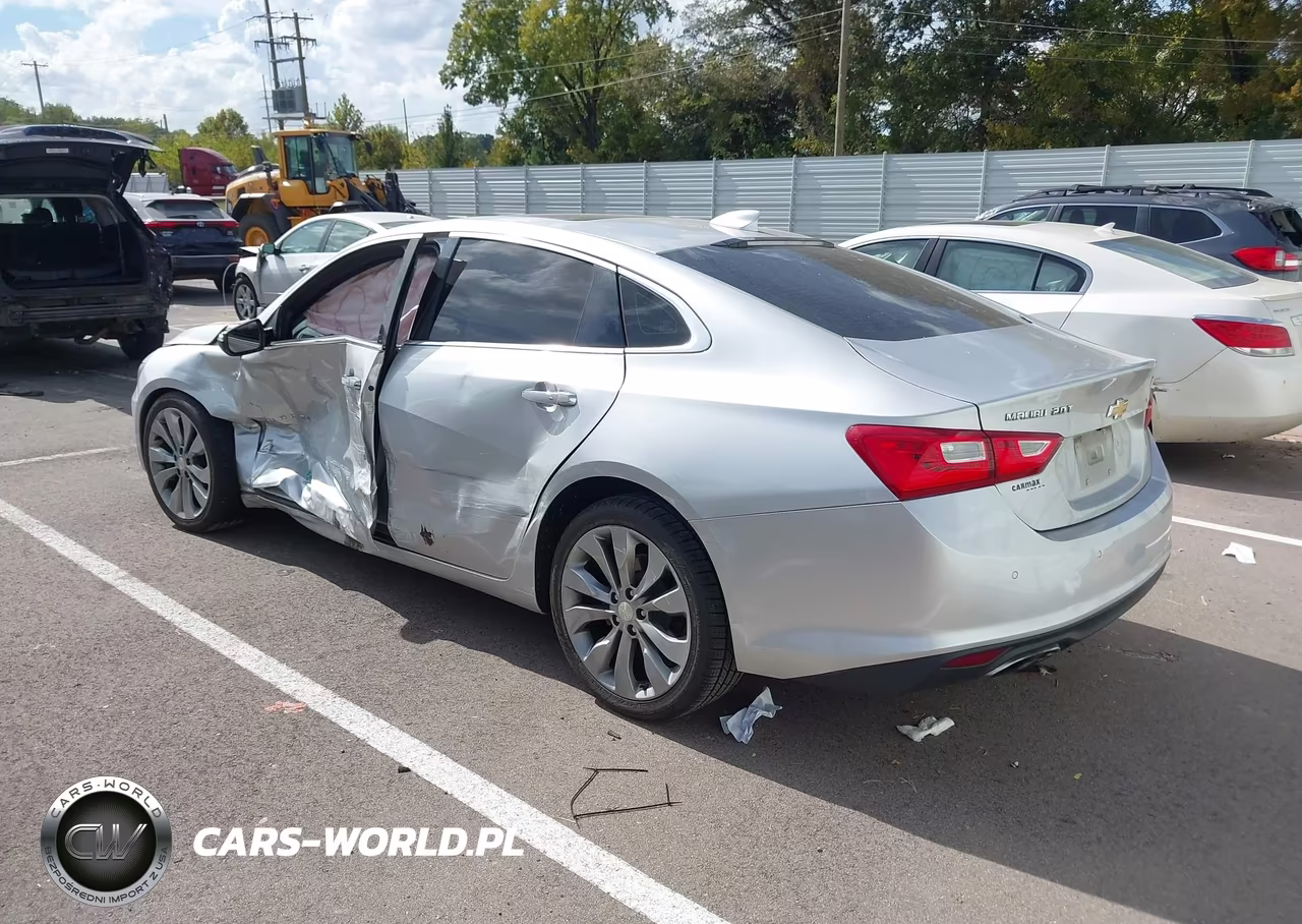 2018 Chevrolet Malibu Premier VIN:1G1ZE5SX7JF101575 - 3