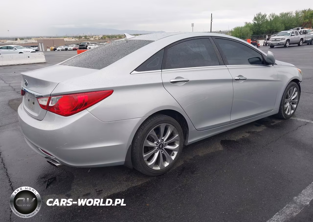 2011 Hyundai Sonata Se VIN:5NPEC4AC6BH114846 - 4