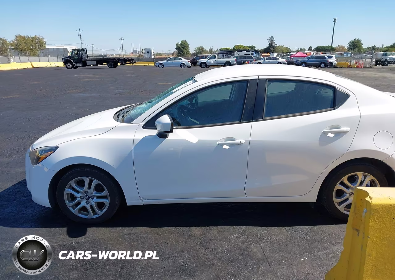 2018 Toyota Yaris Ia VIN:3MYDLBYV7JY304021 - 14
