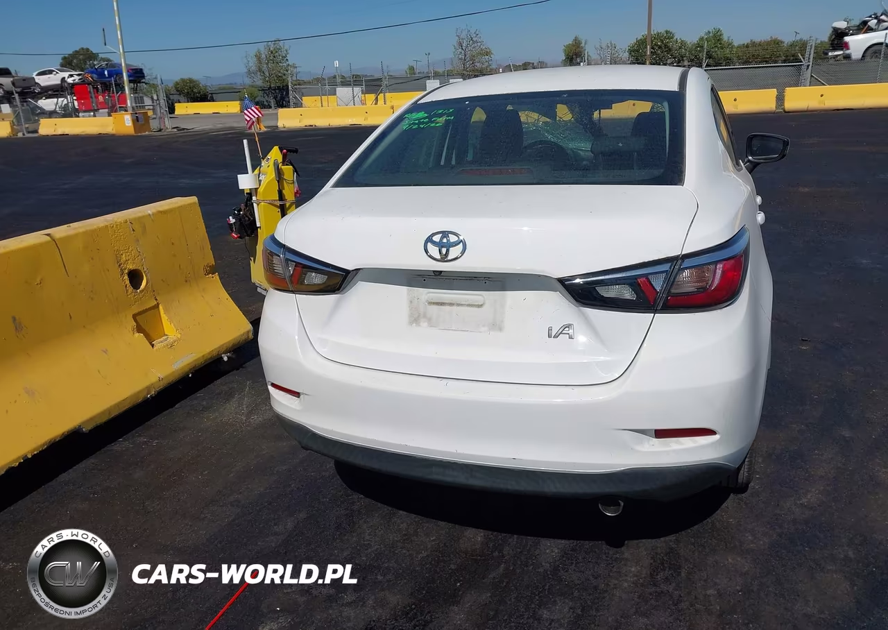 2018 Toyota Yaris Ia VIN:3MYDLBYV7JY304021 - 16