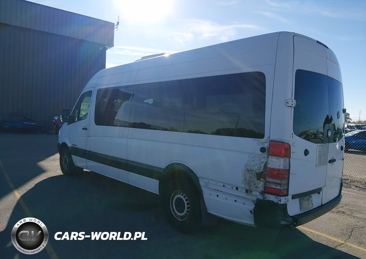 2008 Dodge Sprinter Wagon 2500 VIN:WDWPE845X85321124 - 3