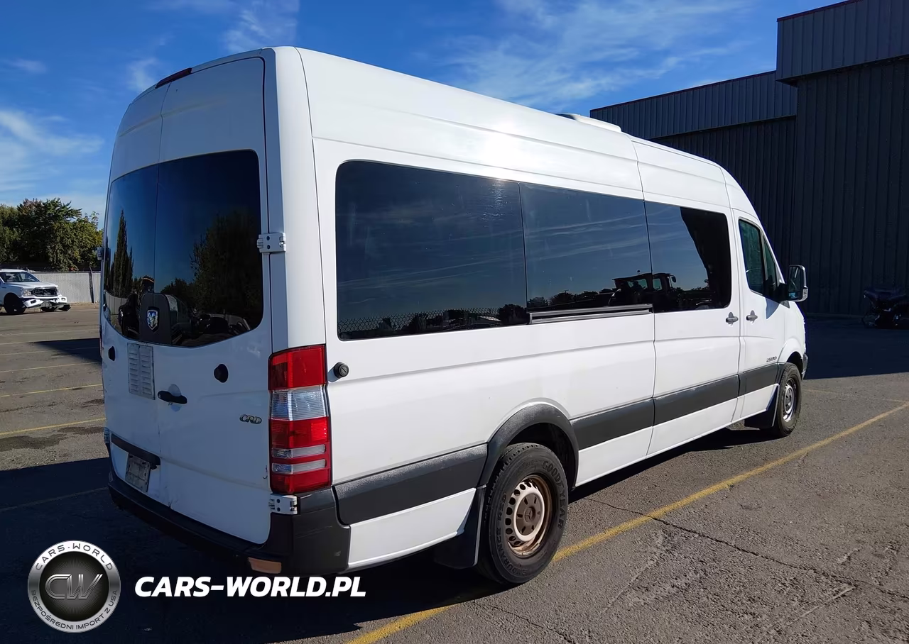 2008 Dodge Sprinter Wagon 2500 VIN:WDWPE845X85321124 - 4