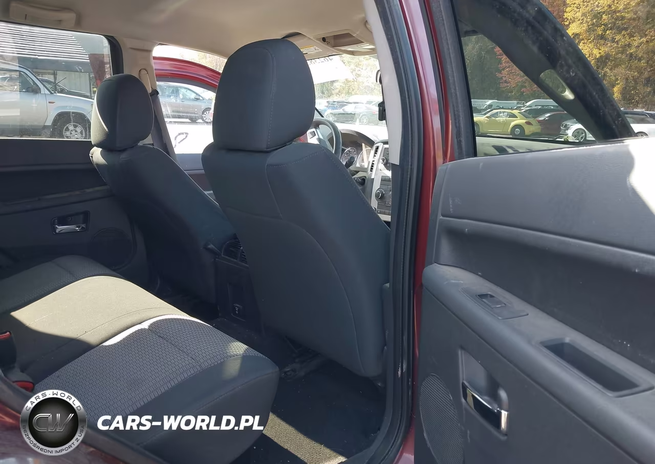2009 Jeep Grand Cherokee Laredo VIN:1J8GR48KX9C526531 - 8