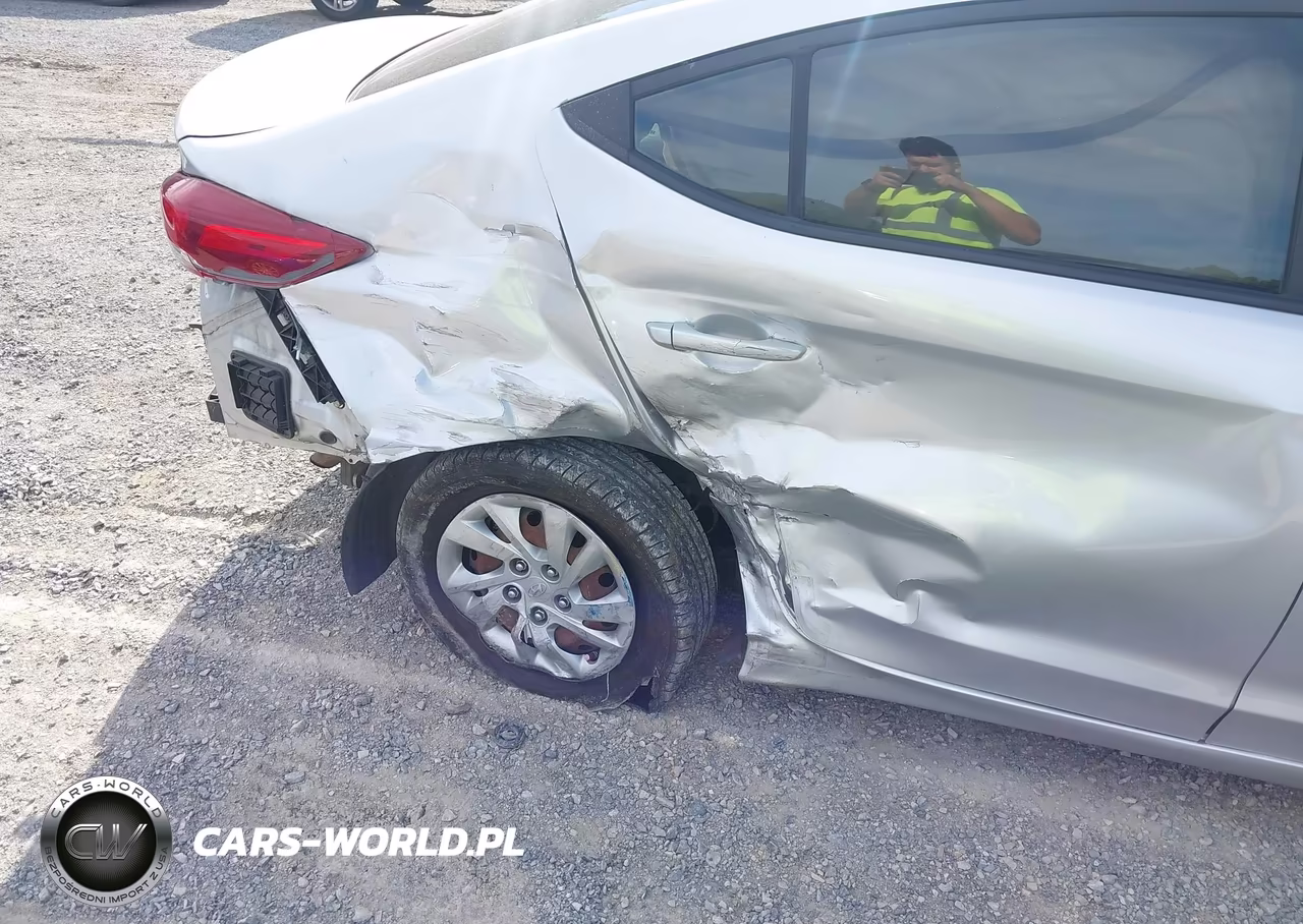 2017 Hyundai Elantra Se VIN:5NPD74LF5HH195919 - 6