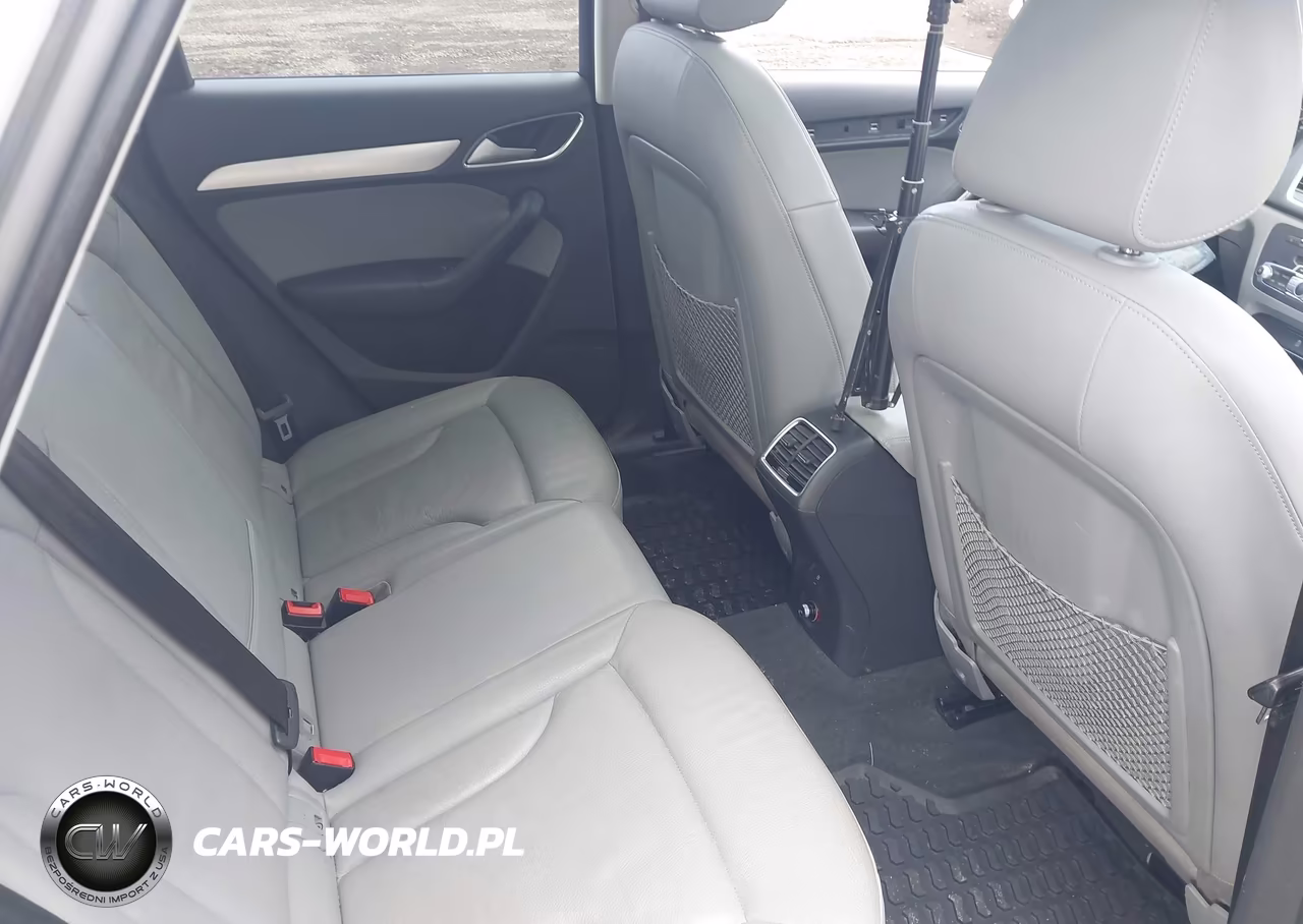 2017 Audi Q3 2.0T Premium VIN:WA1JCCFS4HR006486 - 8