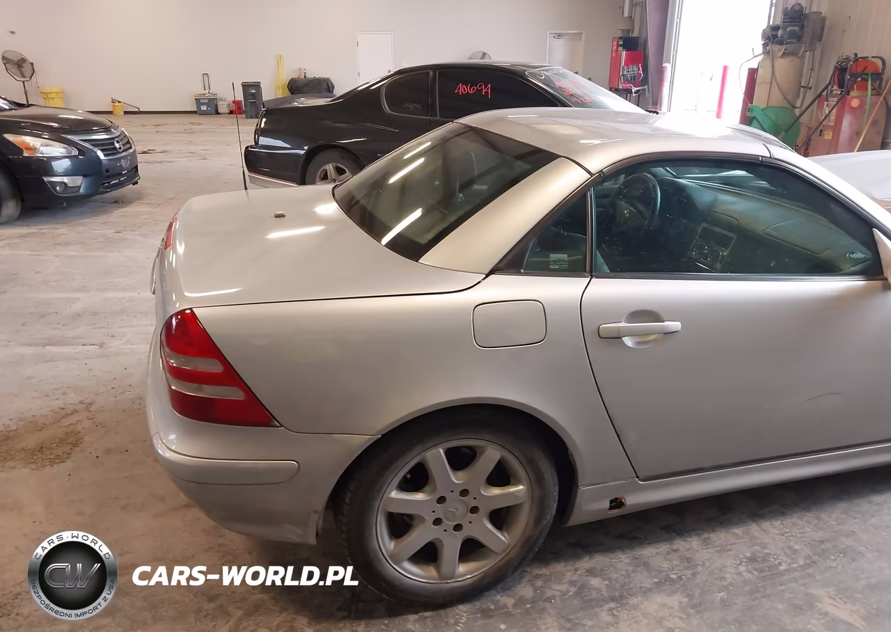 2003 Mercedes-Benz Slk 230 Kompressor VIN:WDBKK49F83F271678 - 8