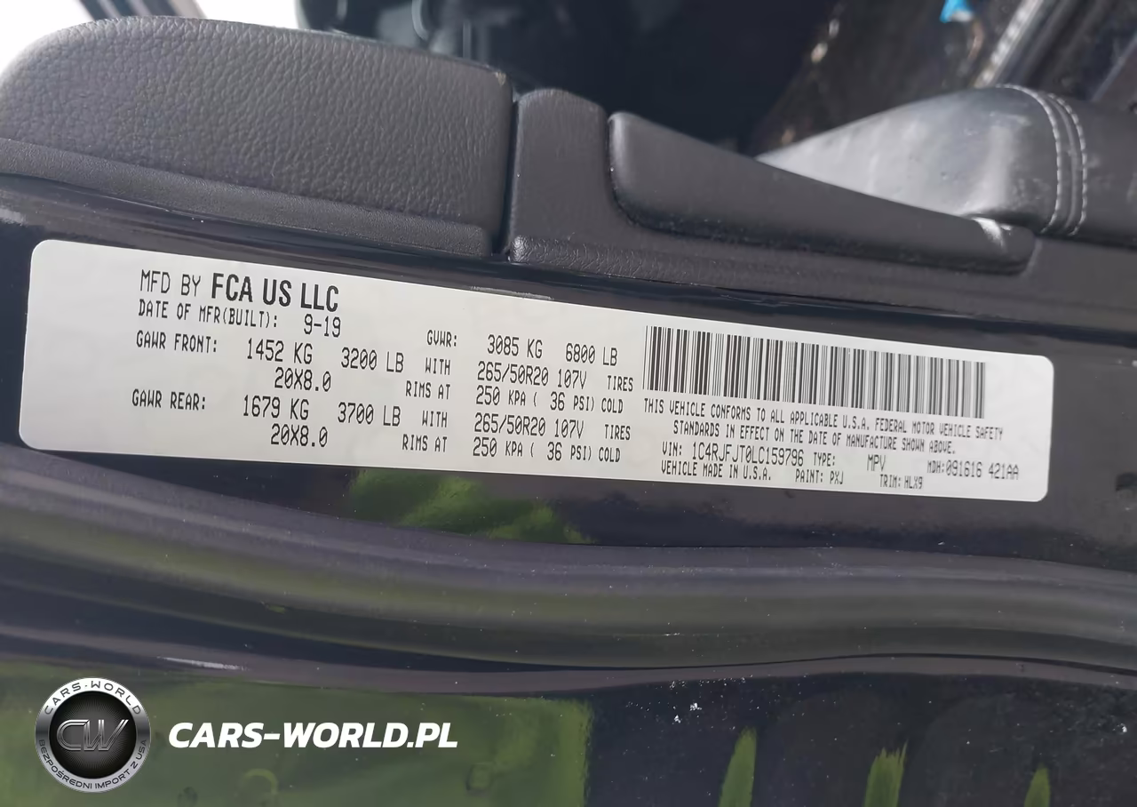 2020 Jeep Grand Cherokee Summit 4X4 VIN:1C4RJFJT0LC159796 - 9